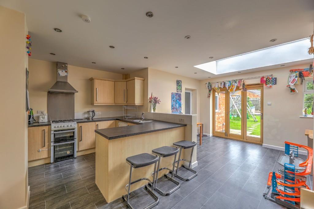 Slater Road, Bentley Heath 3 bed terraced house £400,000