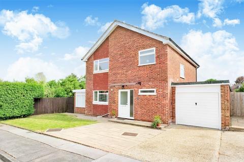 1 Long Acre, Orpington, BR6 7RD