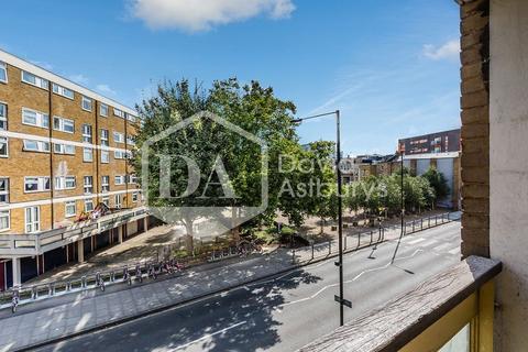 4 bedroom apartment to rent - Tidey Street, Bow Mile End, London
