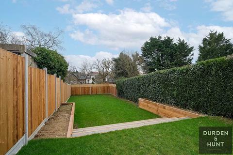 99 Queens Road, Loughton, IG10 1RR