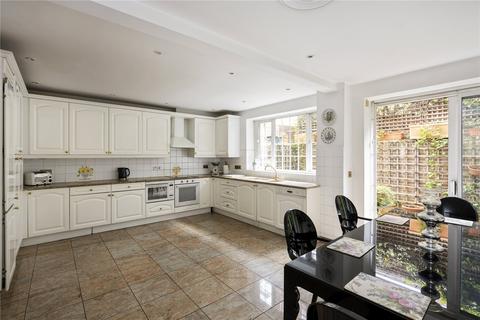 7 bedroom terraced house for sale, Farm Street, Mayfair, London