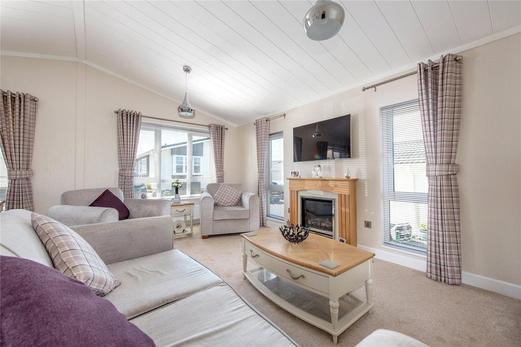 The Tides, Doniford, Watchet, Somerset, TA23 2 bed bungalow for sale