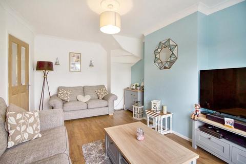 12 Nursery Gardens, York, YO10 3QL