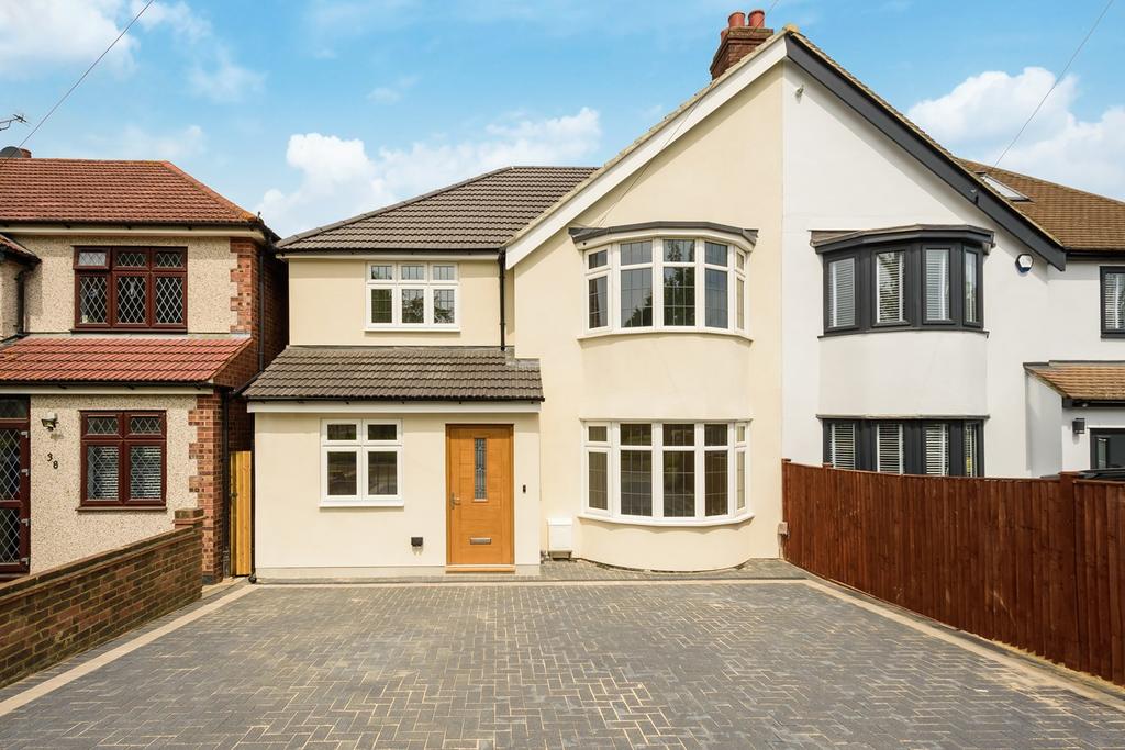 Harland Avenue, Sidcup, DA15 5 bed semidetached house £800,000