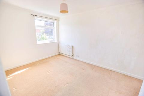 59 Cedars Road, Exeter, EX2 4NB