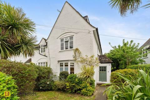 23 Hogarth Hill, London, NW11 6AY