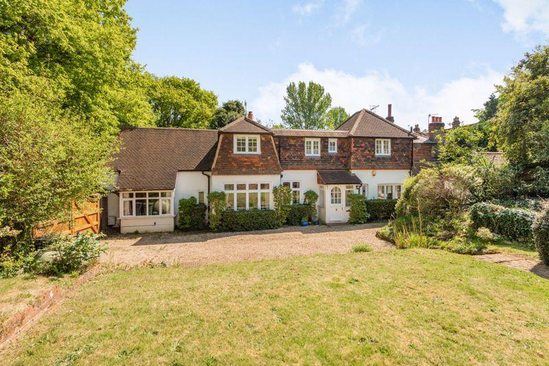 Hook Lane, Shere 3 bed semi-detached house for sale - £835,000