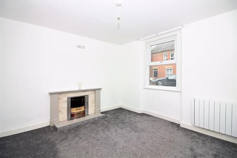 3 bedroom terraced house for sale - Victoria Avenue, Chard