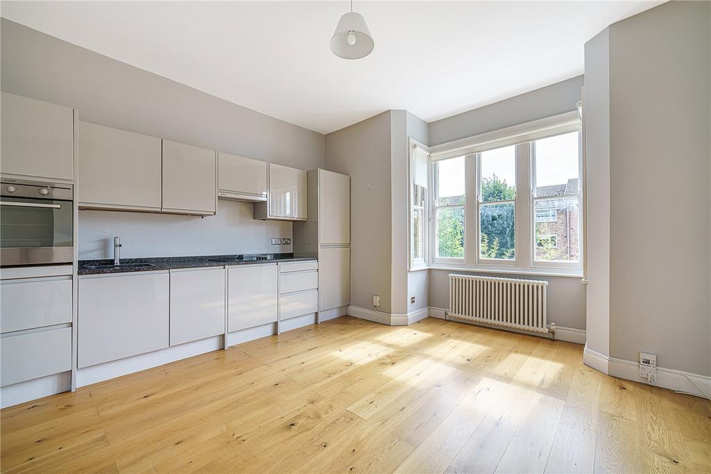 Barry Road, East Dulwich, London, SE22 2 bed apartment for sale £400,000