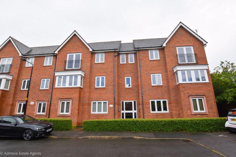 Pineacre Close, West Timperley, Timperley, Altrincham, WA14 2 bed