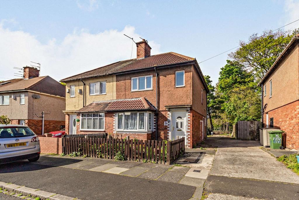 Kings Gardens, Blyth, NE24 3 bed semidetached house £79,000