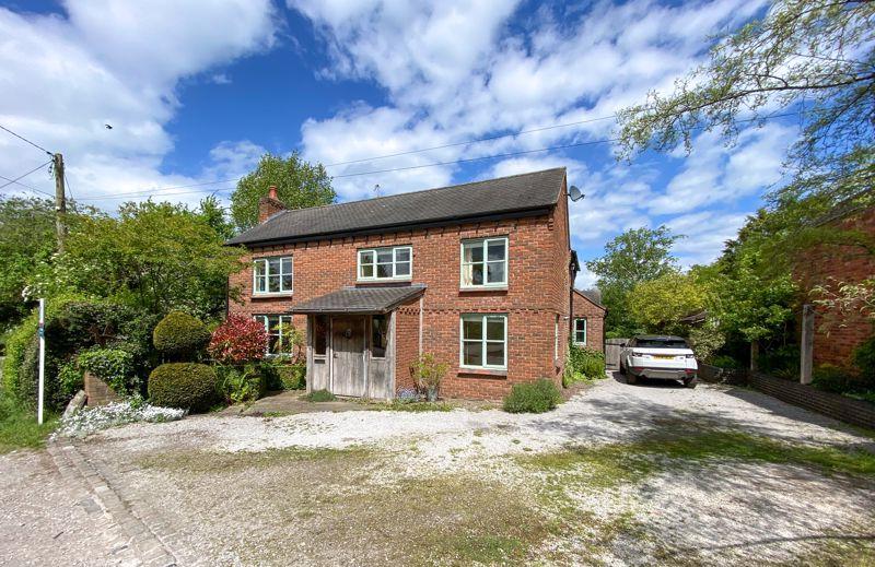 Pools Lane, Sandbach 3 bed detached house £750,000