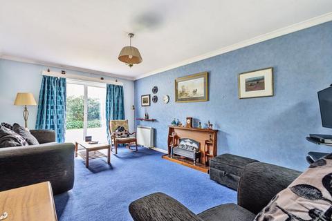 2 Taunton Avenue, Caterham, CR3 5EB