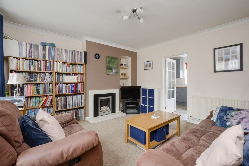 Sitting room 1.jpg