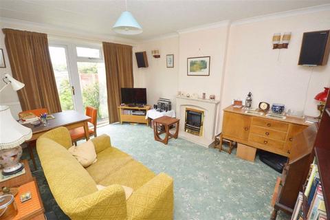 1 Avon Close, Oadby, Leicester, LE2 4JD