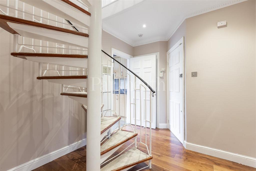 Maxwell Court, 67 Eton Avenue-2.jpg