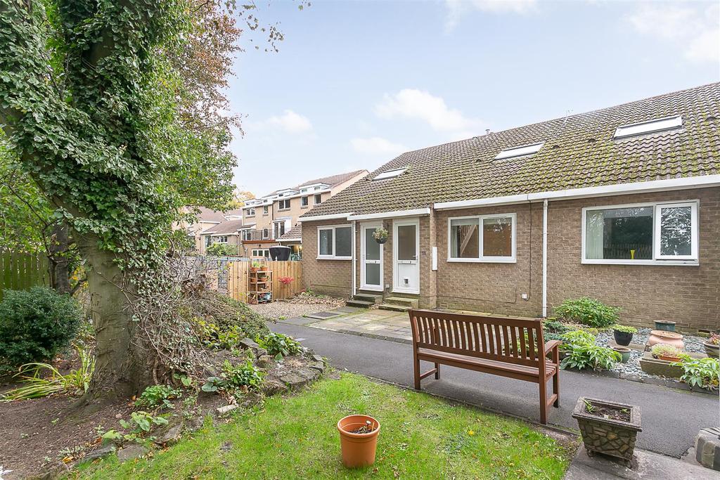 Brandling Drive, Gosforth, Newcastle... 1 bed bungalow £650 pcm (£150 pw)