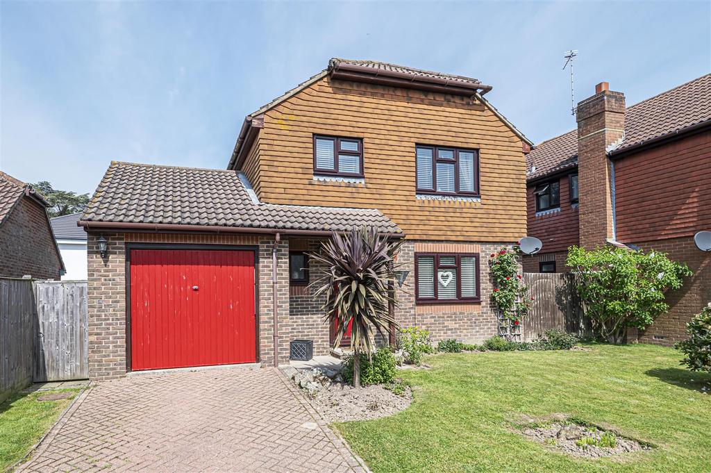 Sherwood Green, Hailsham 4 bed detached house for sale £450,000