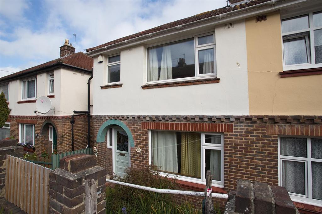 Westbury Road, Dover 3 bed semidetached house £950 pcm (£219 pw)