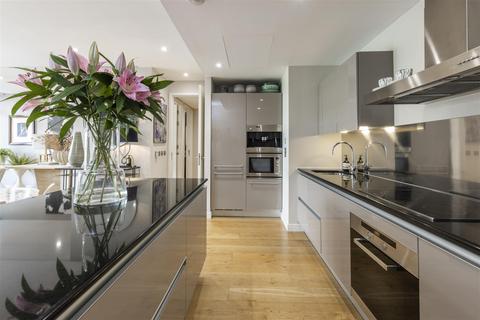 2 bedroom flat for sale - Hepworth Court, Grosvenor Waterside, 30 Gatliff Road, London, SW1W