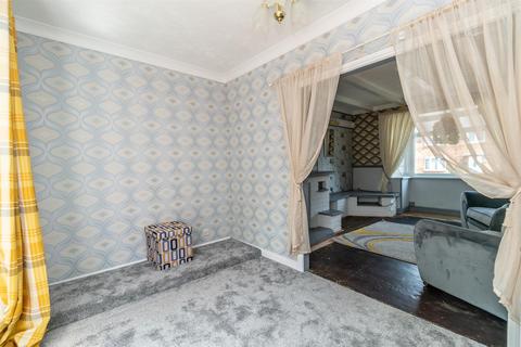56 Brinkhill Crescent, Clifton, Nottingham, NG11 8FF