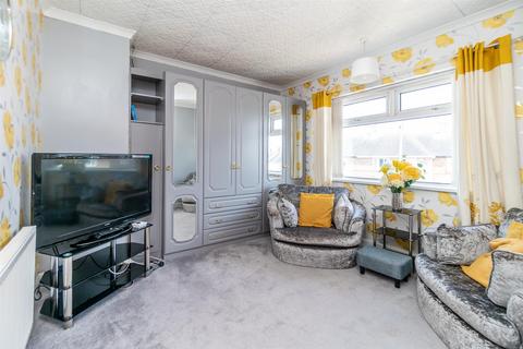 56 Brinkhill Crescent, Clifton, Nottingham, NG11 8FF
