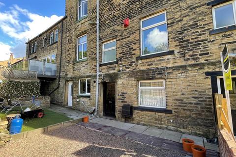 1 bedroom maisonette for sale, Leeds Road, Thackley