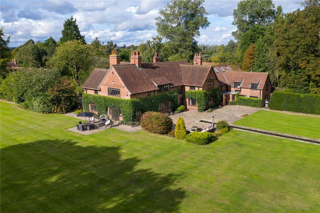 Sim Balk Lane, York, YO23 6 bed detached house £3,250,000
