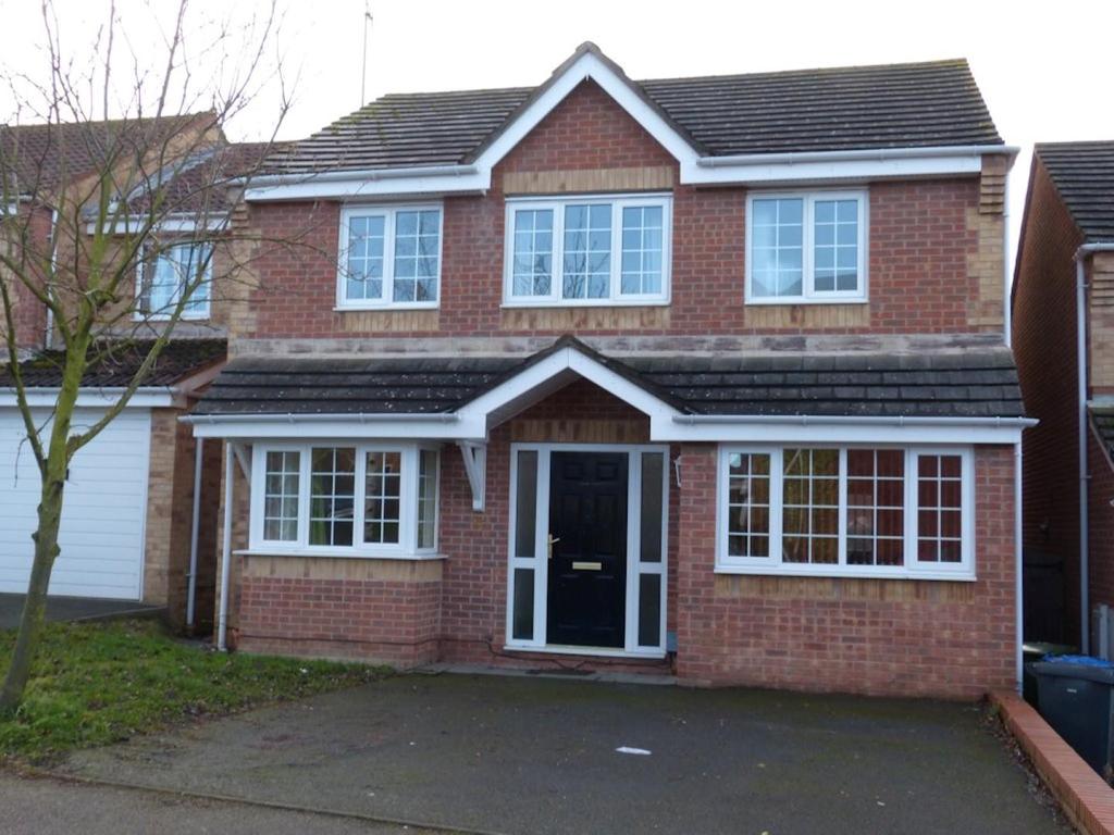 The Furlongs, Market Harborough 4 bed detached house £1,350 pcm (£312 pw)