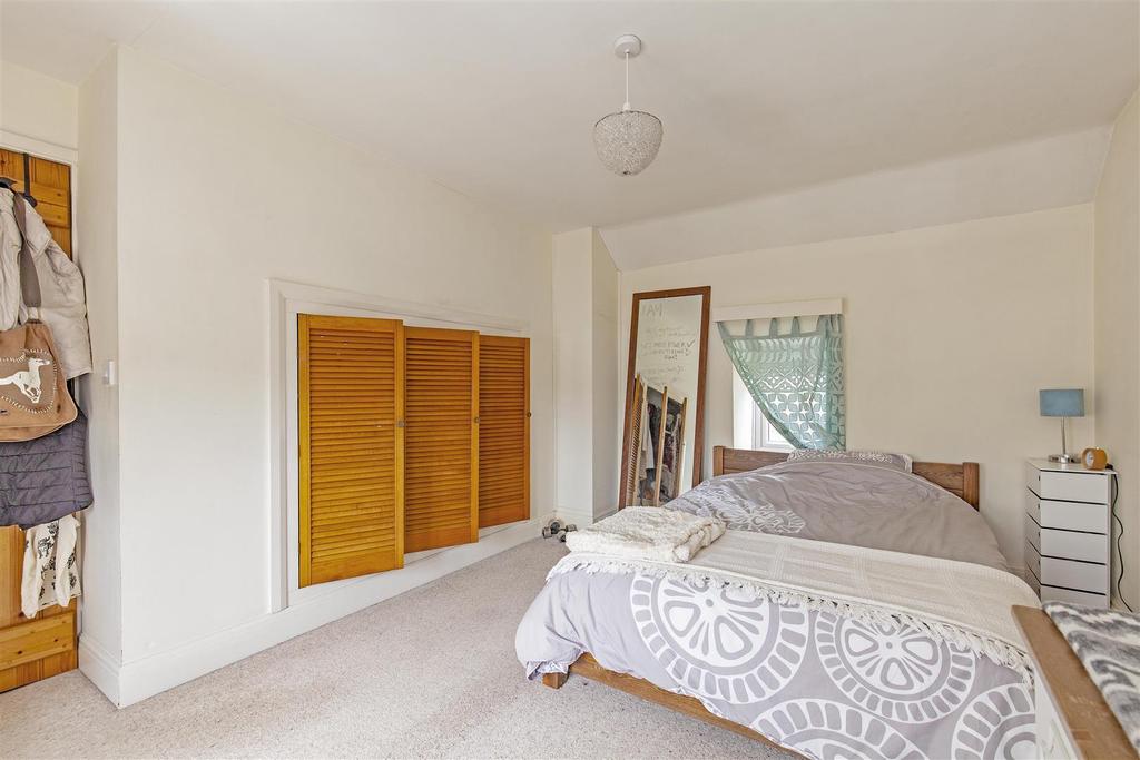 Bedroom 2-2.jpg