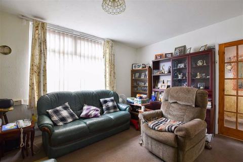 3 Rosedale Road, Northampton, NN2 7QE