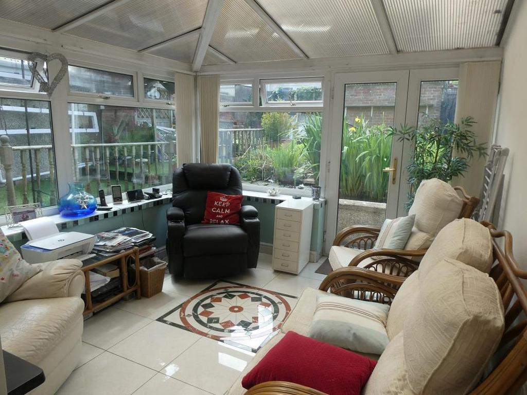 Brecon Road, Hirwaun, Aberdare 4 bed semidetached house £239,000