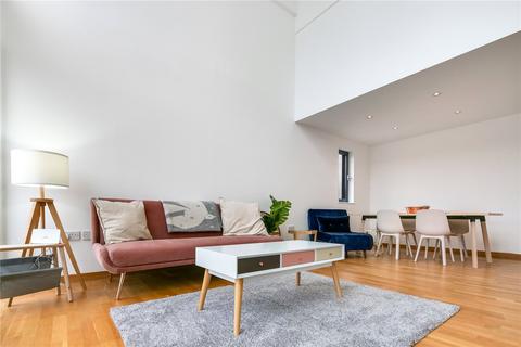 2 bedroom flat to rent, Whitmore Road, Hoxton, London, N1
