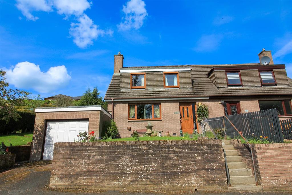 Longhope Drive, Hawick 3 bed semidetached house £195,000