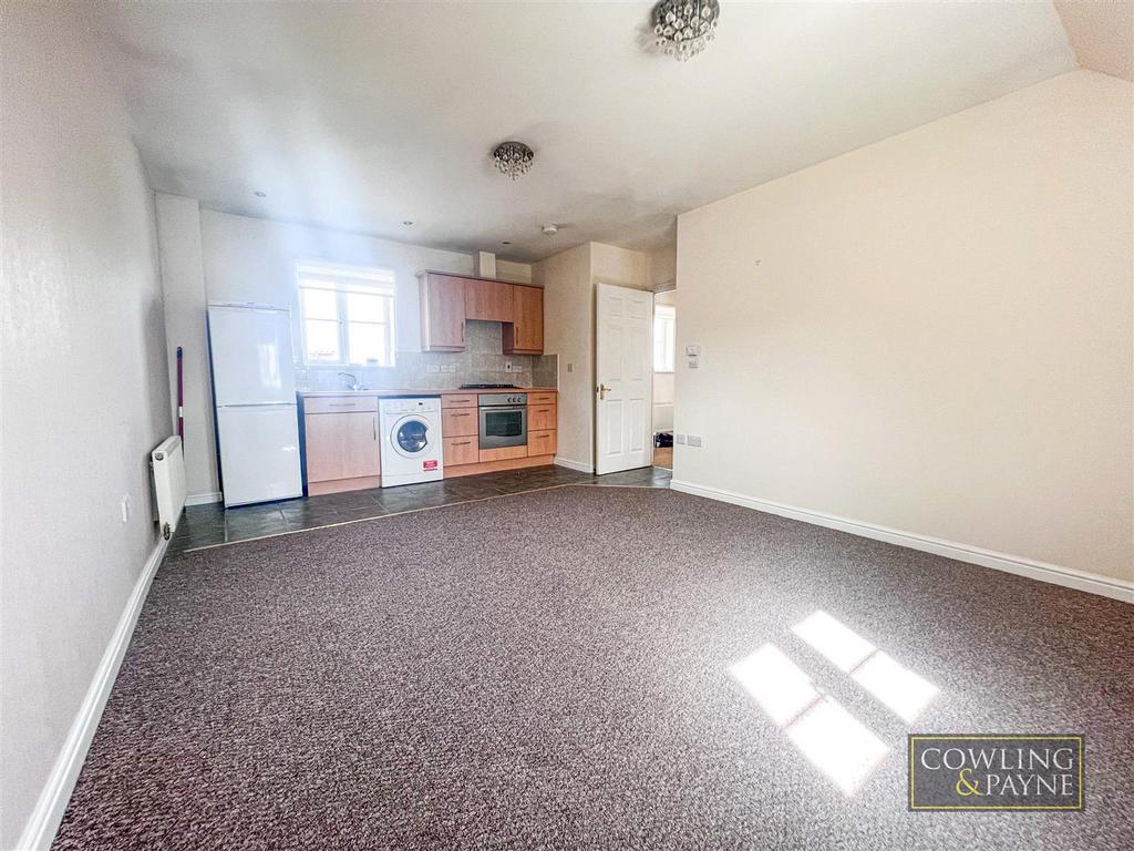 OPEN PLAN LIVING ROOM &amp; KITCHEN