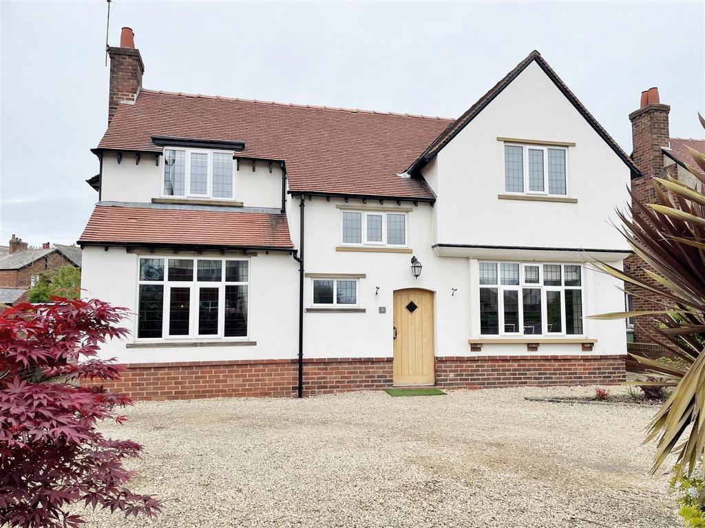 Mythop Road, Lytham 4 bed detached house £645,000