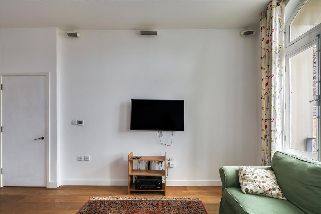 Living Area View 3.