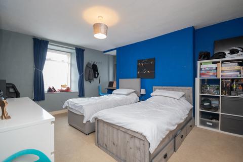 39 Commissioner Street, Crieff, PH7 3AY