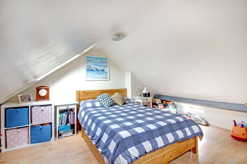 Bedroom 3 (Double)