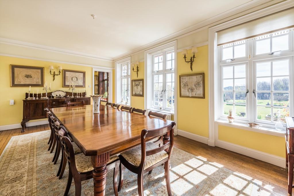 Wych Cross, Forest Row, East Sussex, RH18 10 bed detached house for