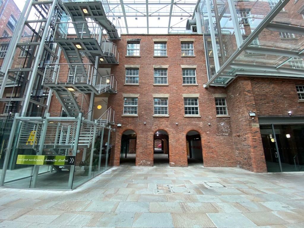 Atrium 2
