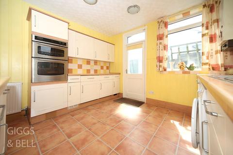 141 Bishopscote Road, Luton, LU3 1PD