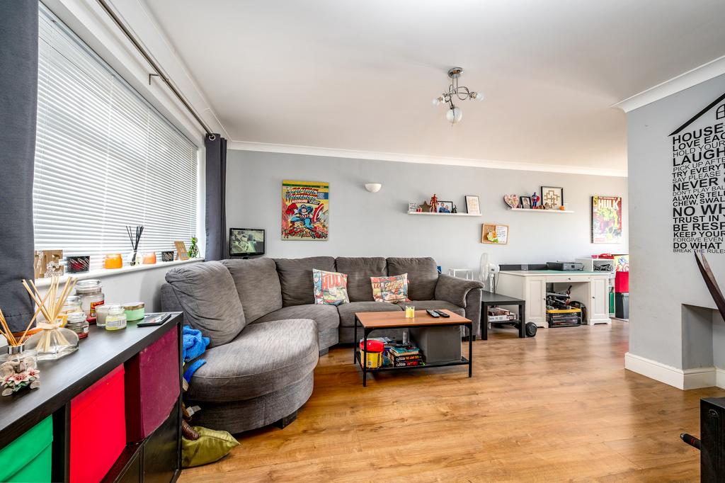 Stonald Road, Whittlesey, Peterborough 3 bed link detached house for sale £250,000