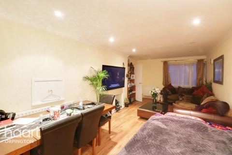 4 Red Cedars Road, Orpington, BR6 0BX