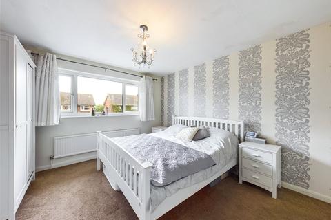 90 Brookfield Road, Hucclecote, Gloucester, GL3 3HJ