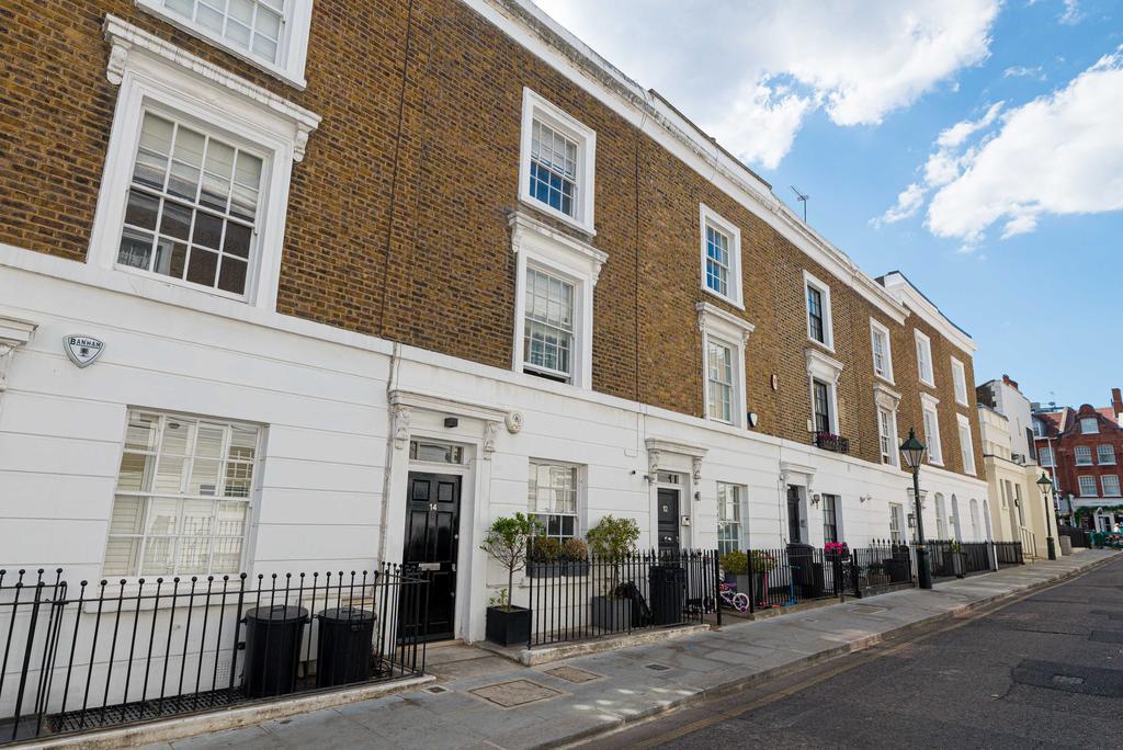 Radnor Walk, London SW3 3 bed terraced house £7,150 pcm (£1,650 pw)