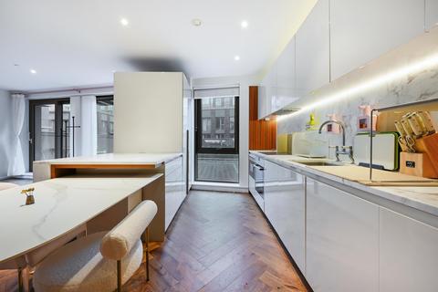 2 bedroom apartment for sale, Capital Building, Embassy Gardens, Nine Elms, London, SW11