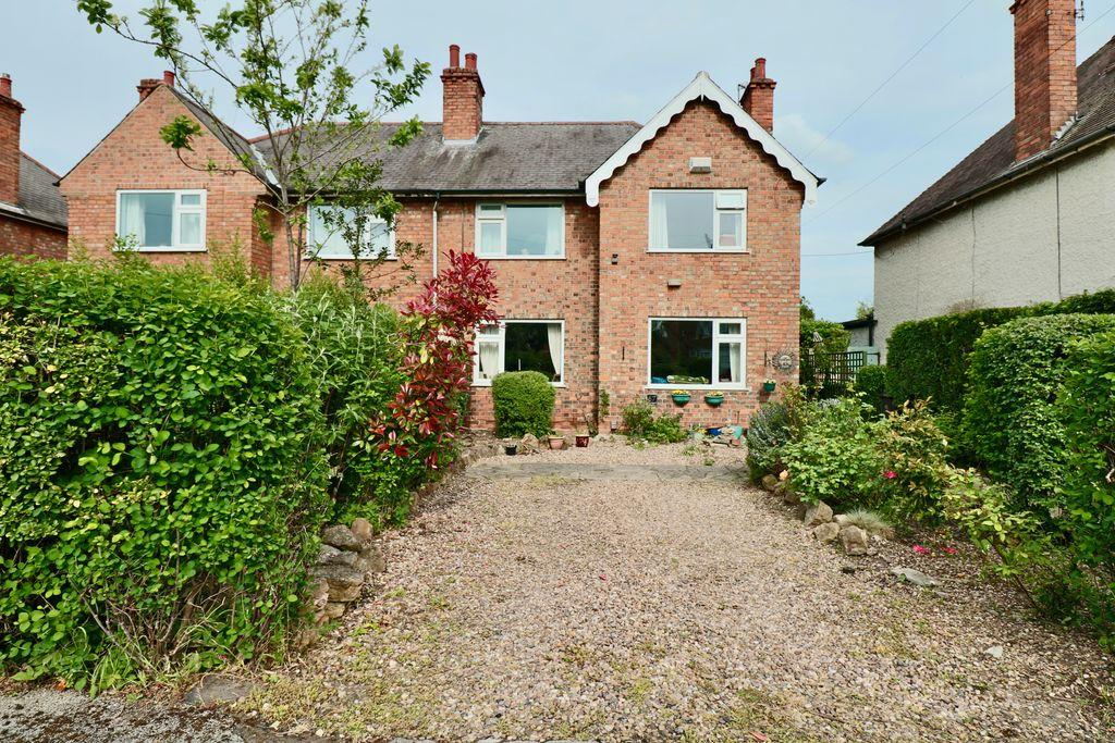 Abbey Road, West Bridgford NG2 5NE 3 bed semidetached house £380,000