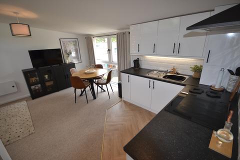 2h Allanfauld Road, Cumbernauld, Glasgow, G67 1EY