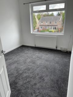 2 bedroom flat to rent - Greasby Road, Greasby CH49